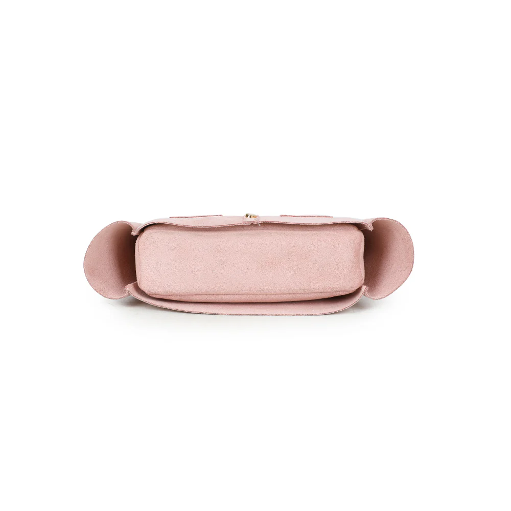 Lily - Image 15