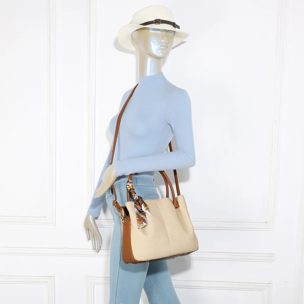 Mademoiselle Canvas - Image 11