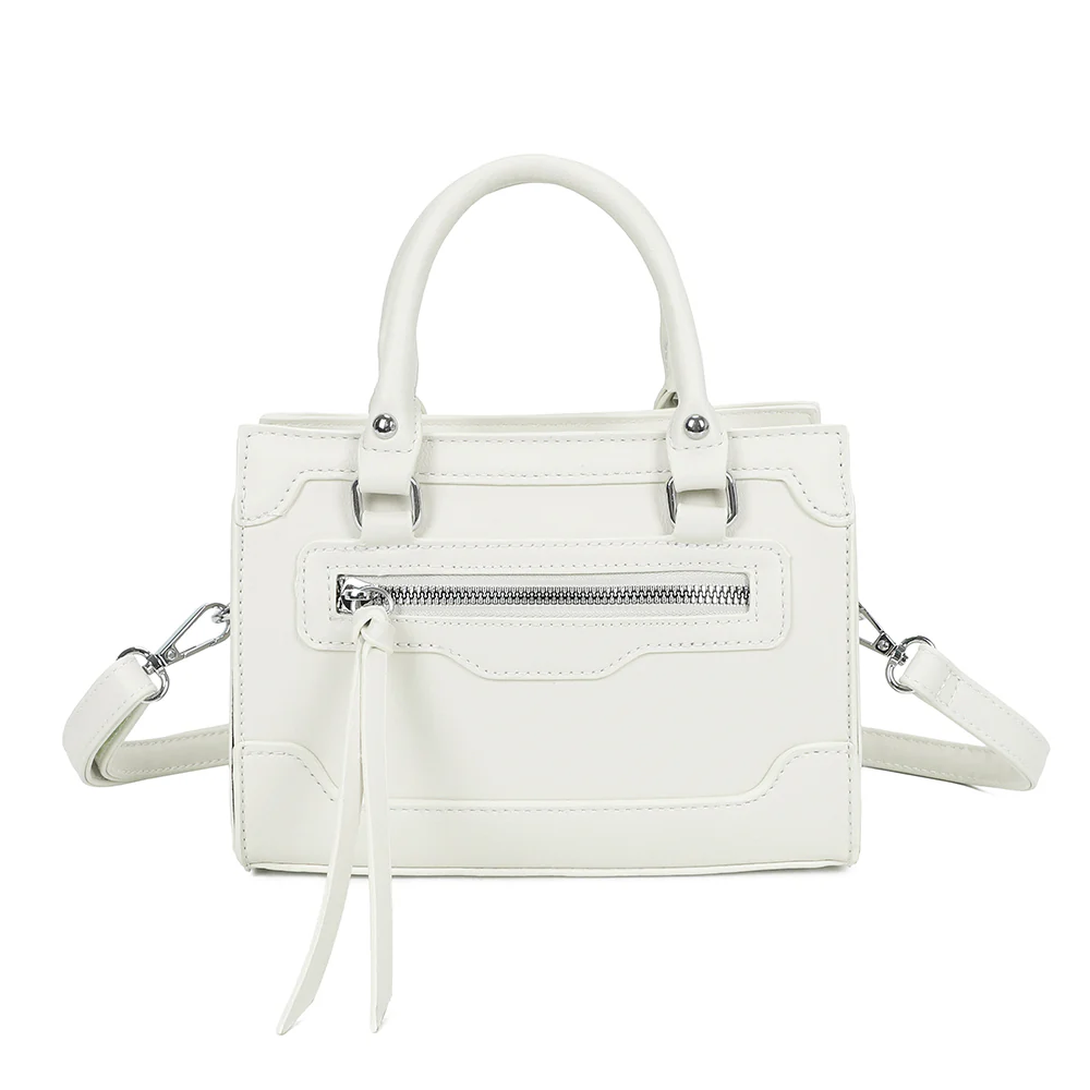 Minimal Chic - Image 9
